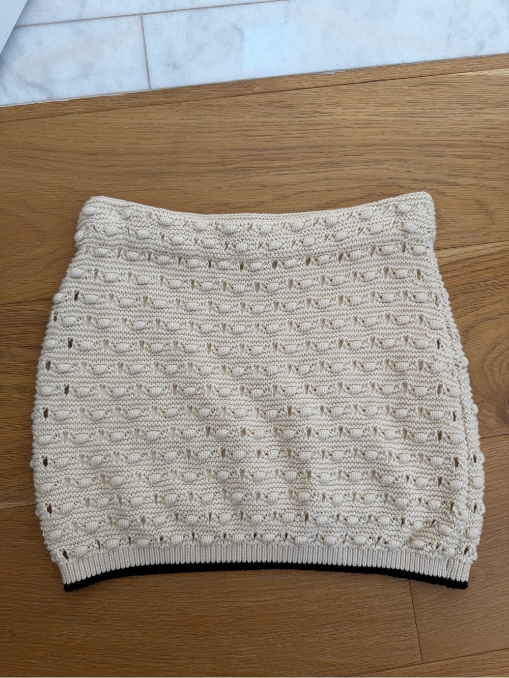 Frame Denim Cream Crochet Knit Mini Skirt with Contrast Hem